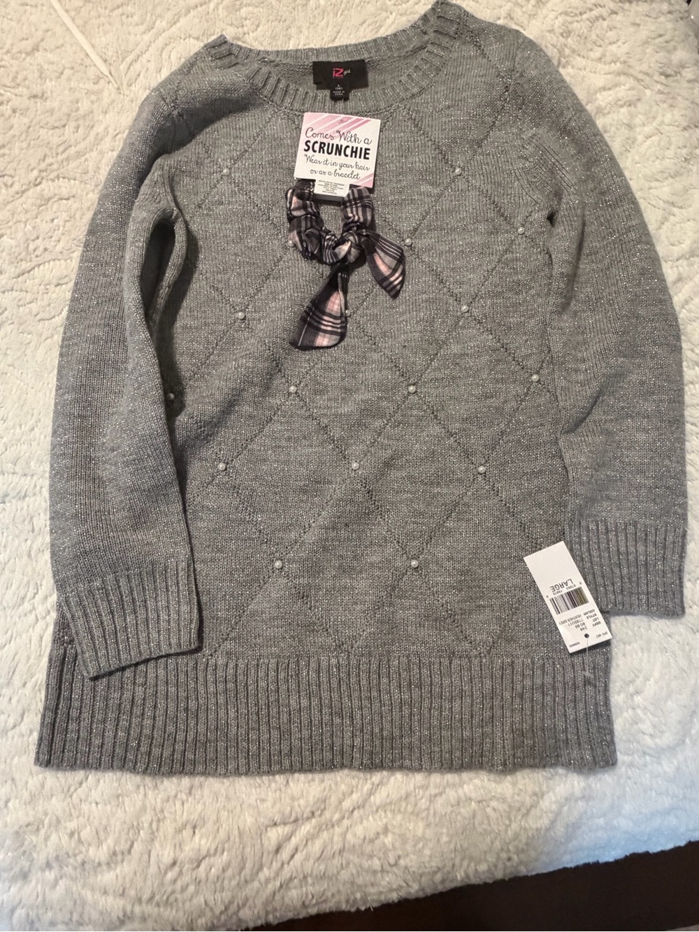 Iz Byer Gray Quilted Crewneck Sweater Pearl Accents Sz large Holiday Christmas
